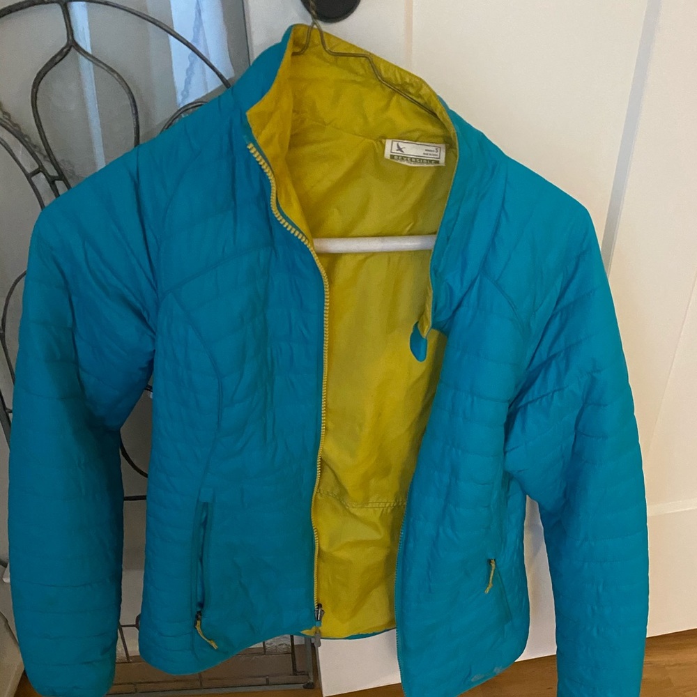 CLOSET CLEAROUT ‼️Eddie Bauer irreversible jacket